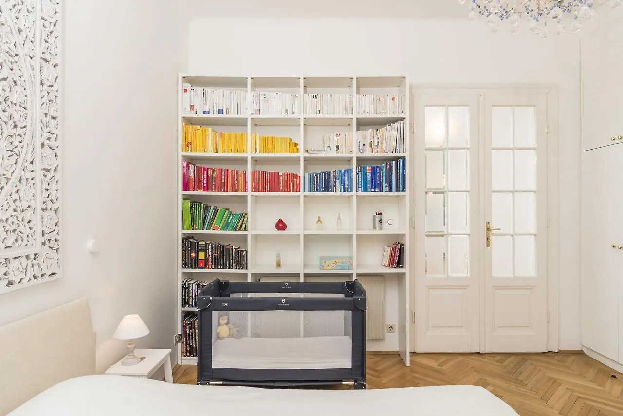 Apartment Silent Paradise Ober St Veit by ichbucheAT Wien