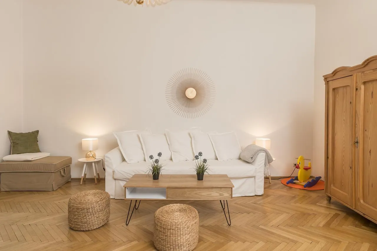 Apartment Silent Paradise Ober St Veit by ichbucheAT Wien